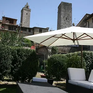 Casa Glicine - , San Gimignano Italia